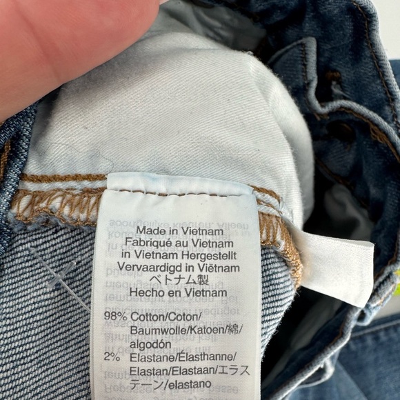 Madewell The Perfect Vintage Jean in Hernando Wash: Raw Hem Edition - Picture 13 of 16